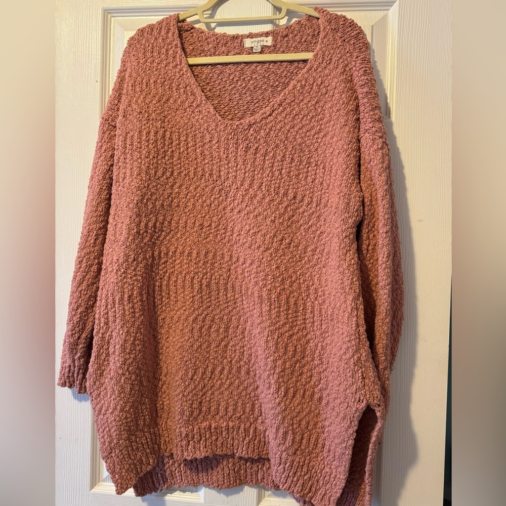 Umgee Coral Popcorn Sweater